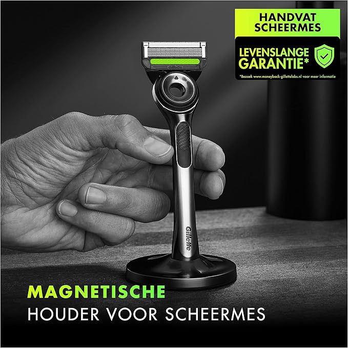 GilletteLabs With Exfoliating Bar Scheersysteem, 1 Handvat - 5 Navulmesje, Inclusief Reisetui En Premium Magnetische Houder, Van Gillette