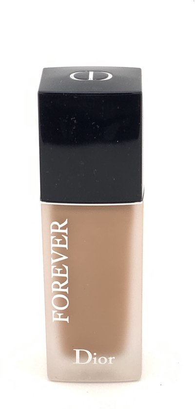 Dior forever Foundation 4 C - Avant\Before 044
