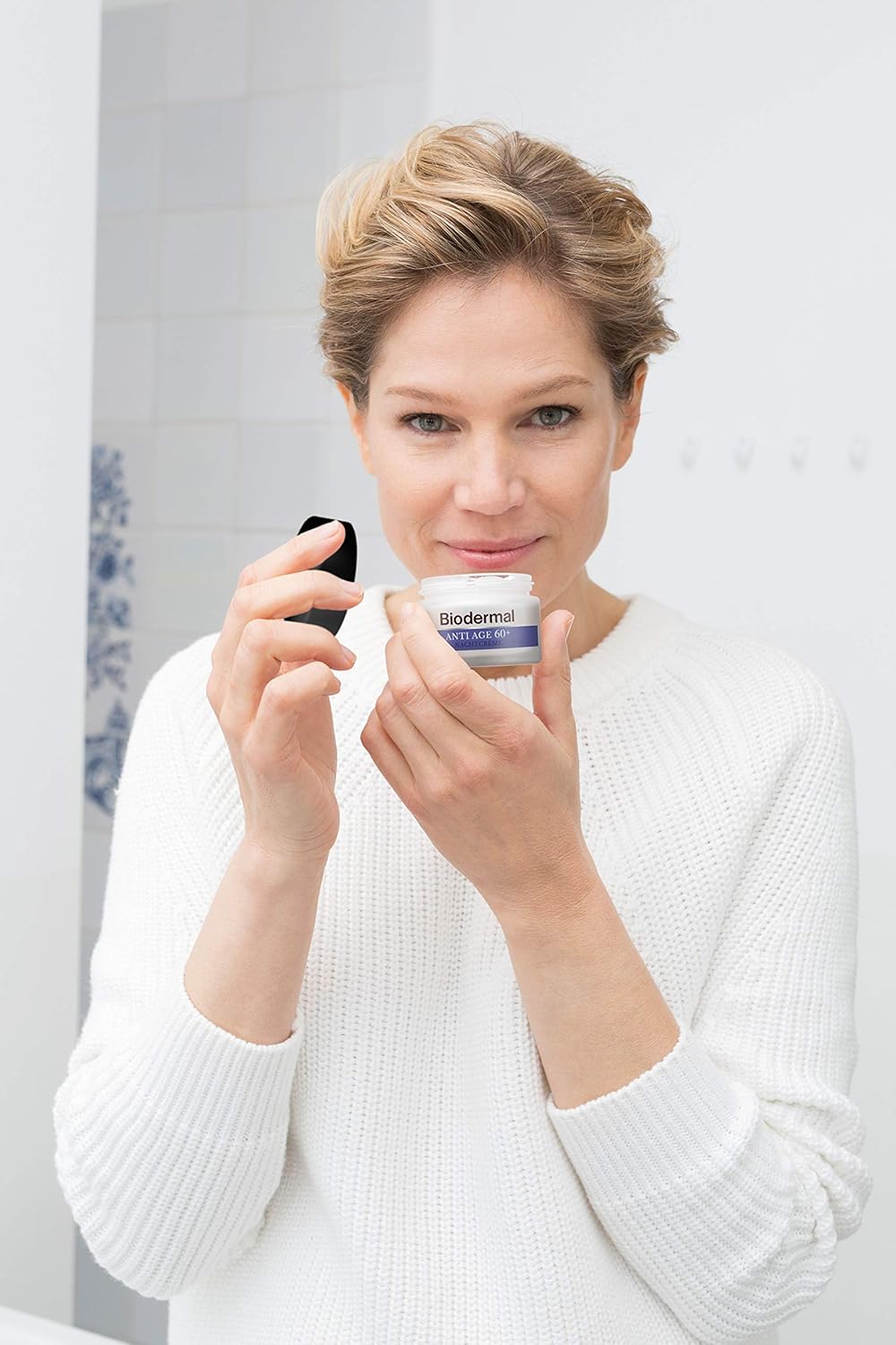 Biodermal Anti Age 60+ - Nachtcrème tegen huidveroudering - Deze nachtcreme helpt om de fijne lijntjes en rimpels te verminderen - 50ml
